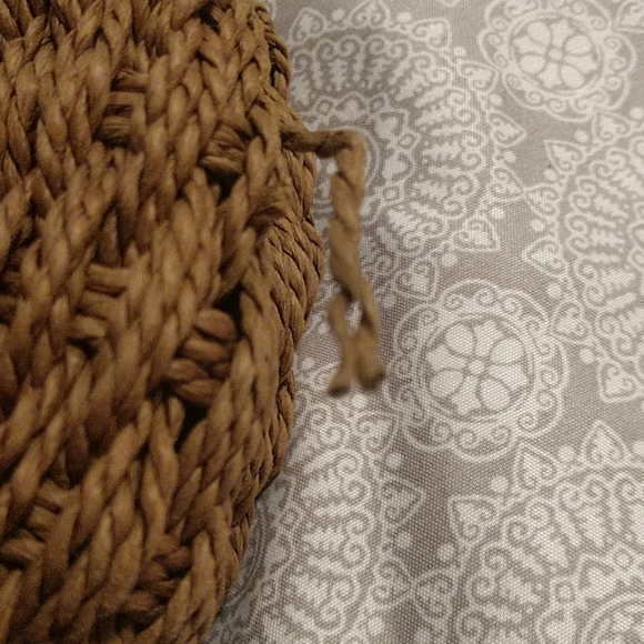 Brown Jute Handbag 👜 w/Round Wooden Handles - Picture 5 of 9